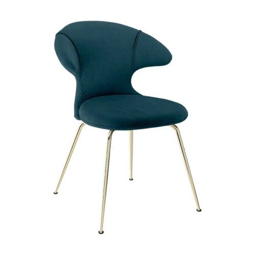 Chaise bleu foncée rembourrée et design