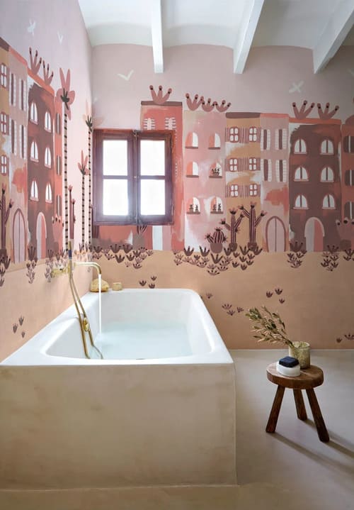 Papier peint panoramique dans les tons roses représentant une vue de Marrakech. De la marque Isidore Leroy