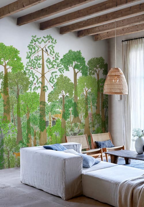 Salon avec un Papier peint panoramique vert représentant la faune et la flore de la Rivière Cahuinari
